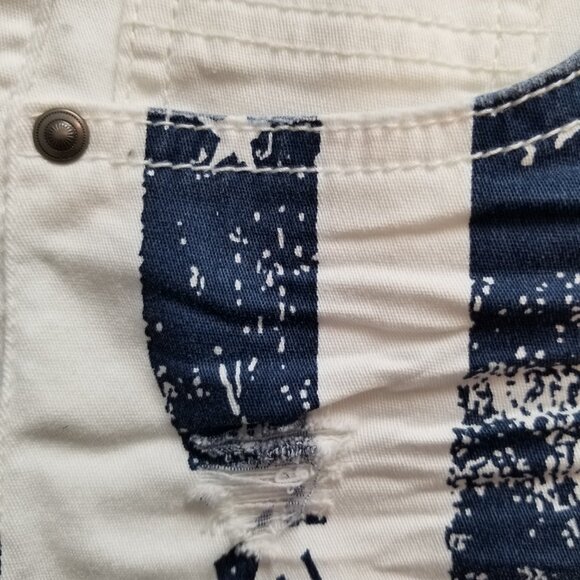Vintage Y2K 90s LEI Junior White Shorts Size 9 USA Stars and Stripes - Picture 3 of 10